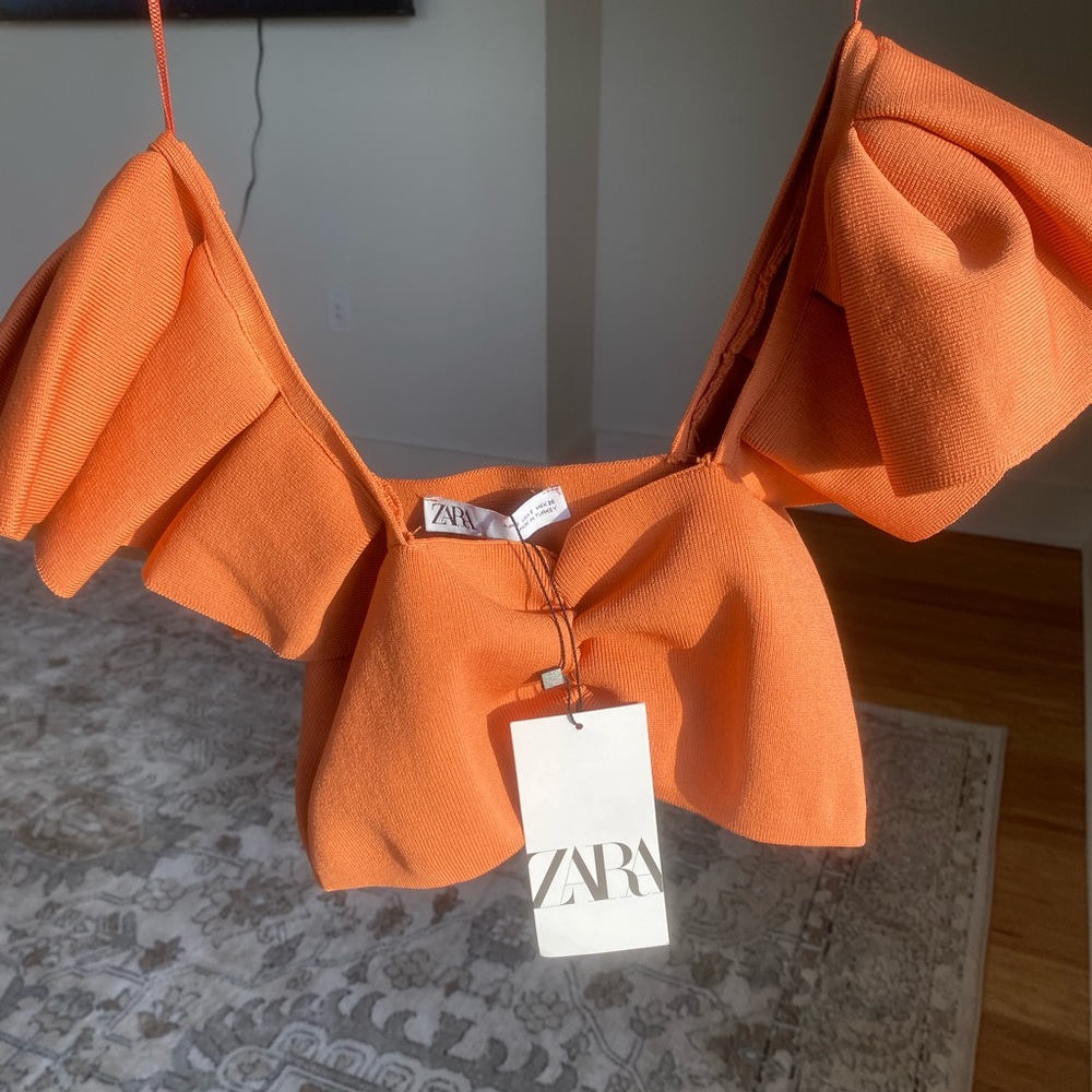 NWT ZARA ORANGE TOP